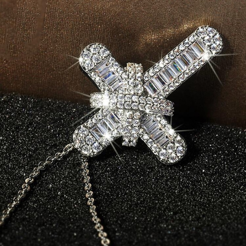 CROSS CHRIST NECKLACE - Picture 3 of 3